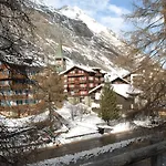 Apartment Everest